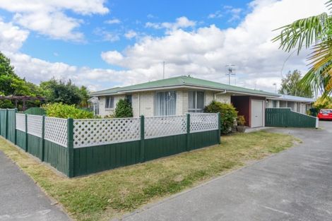 Photo of property in 1/1012 Plunket Street, Saint Leonards, Hastings, 4120