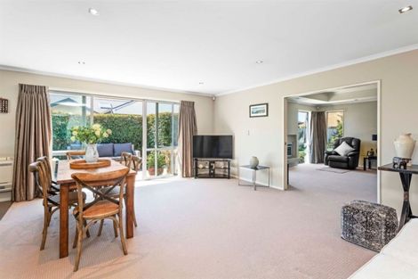 Photo of property in 9 Oratia Grove, Northwood, Christchurch, 8051