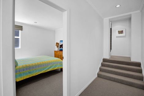 Photo of property in 290 Devon Street West, New Plymouth, 4310