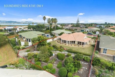 Photo of property in 25 Plateau Heights, Mount Maunganui, 3116