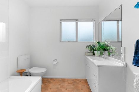 Photo of property in 240 Molesworth Drive, Mangawhai Heads, Mangawhai, 0505