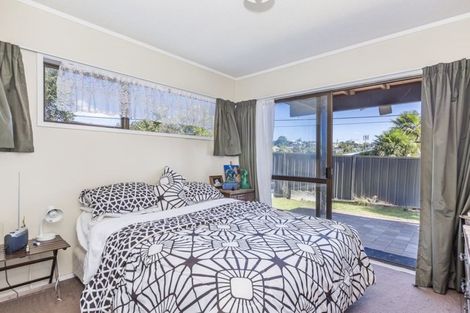 Photo of property in 3/283 Glenfield Road, Glenfield, Auckland, 0629