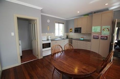 Photo of property in 34 Peverill Crescent, Papatoetoe, Auckland, 2025