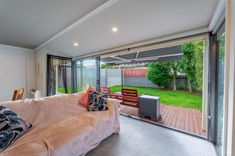 Photo of property in 19 Oxford Street, West End, Timaru, 7910