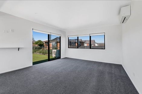 Photo of property in 7/19 Milton Road, Orewa, 0931