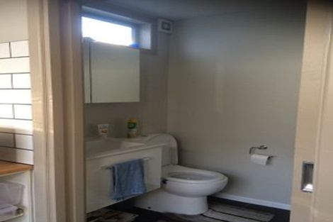 Photo of property in 207 Onepu Road, Lyall Bay, Wellington, 6022