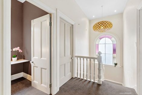 Photo of property in 12 Finlay Terrace, Mount Cook, Wellington, 6021