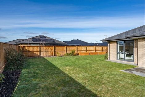 Photo of property in 6 Feather Place, Rolleston, 7615