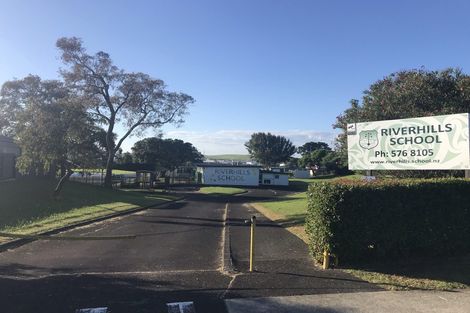 Photo of property in 135 Ennis Avenue, Pakuranga Heights, Auckland, 2010