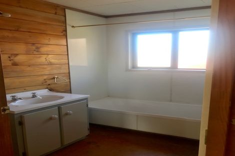 Photo of property in 24 Fisher Place, Carterton, 5713