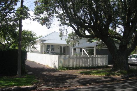 Photo of property in 12 Atarangi Road, Greenlane, Auckland, 1051