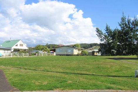 Photo of property in 110 Everitt Crescent, Whangamata, 3620