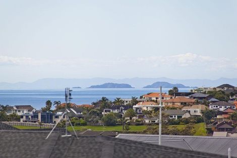 Photo of property in 6 Greenlink Rise, Long Bay, Auckland, 0630