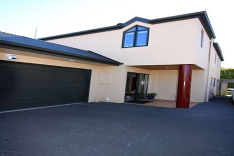 Photo of property in 4 Kirkwood Avenue, Upper Riccarton, Christchurch, 8041