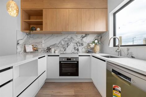 Photo of property in 73 Biokovo Street, Massey, Auckland, 0614