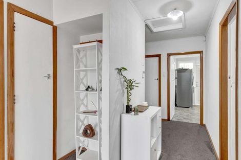 Photo of property in 6 Duncan Place, Highbury, Palmerston North, 4412