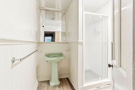 Photo of property in 90 Queen Street, North Dunedin, Dunedin, 9016