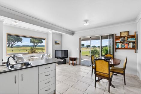 Photo of property in 22 Pohutukawa Drive, Mahia, Nuhaka, 4198