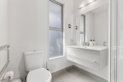 Photo of property in 60 Hedditch Street, Wanaka, 9305