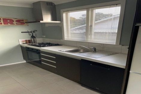 Photo of property in 30 Downe Street, New Plymouth, 4310