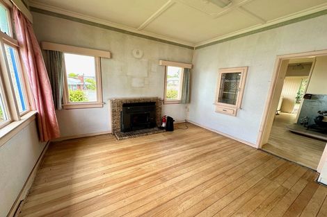 Photo of property in 228 Clyde Street, Balclutha, 9230