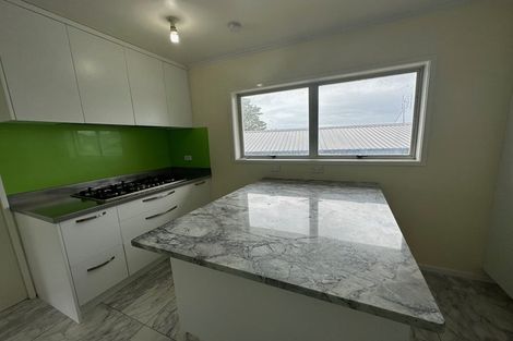 Photo of property in 37 Knightsbridge Drive, Forrest Hill, Auckland, 0620