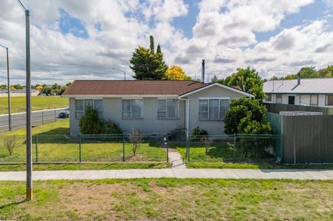 Photo of property in 66 Columbus Crescent, Flaxmere, Hastings, 4120