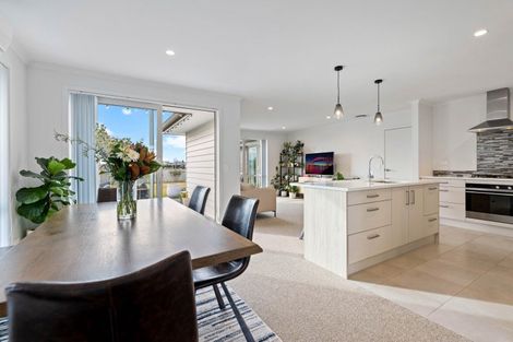 Photo of property in 10 Kara Place, Wharewaka, Taupo, 3330