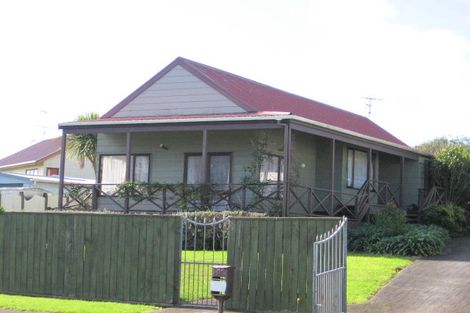 Photo of property in 55 Charntay Avenue, Clover Park, Auckland, 2019