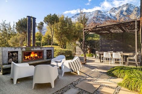 Photo of property in 1 Mckellar Drive, Jacks Point, Queenstown, 9371