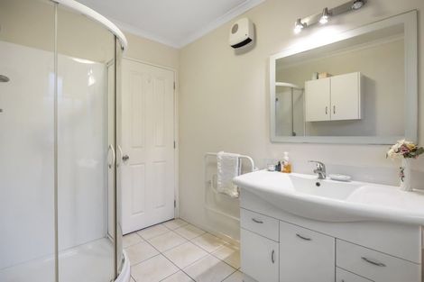 Photo of property in 2/4 Reid Avenue, Mosgiel, 9024