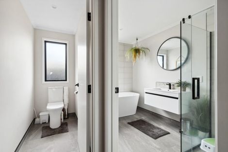 Photo of property in 1 Ruru Street, Cambridge, 3434