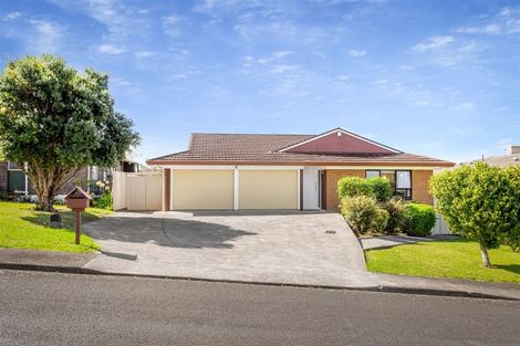 Photo of property in 10 Tatyana Place, Massey, Auckland, 0614