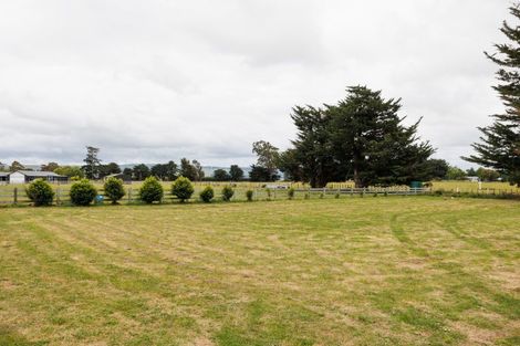 Photo of property in 2 Ashgrove Lane, Ashhurst, 4470