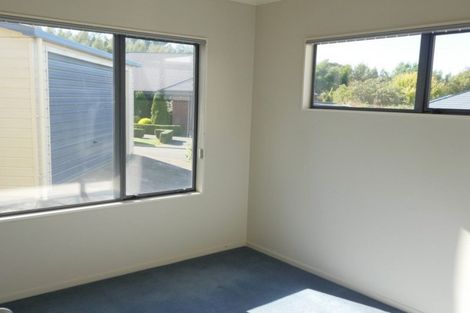 Photo of property in 1 Hillview Place, Amberley, 7410