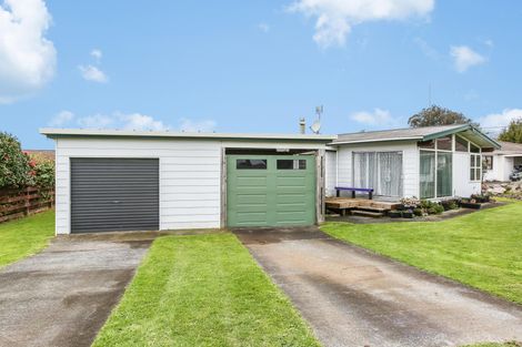 Photo of property in 30 Domain Street, Waiuku, 2123