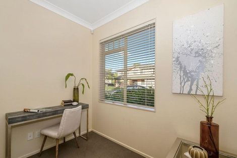 Photo of property in 23 South Kensington Way, Henderson, Auckland, 0612