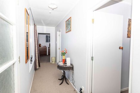 Photo of property in 32 Victor Street, Dannevirke, 4930