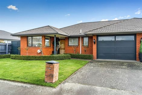 Photo of property in 39 Tyrone Street, Belfast, Christchurch, 8051