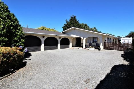 Photo of property in 23 Ross Street, Woodville, 4920