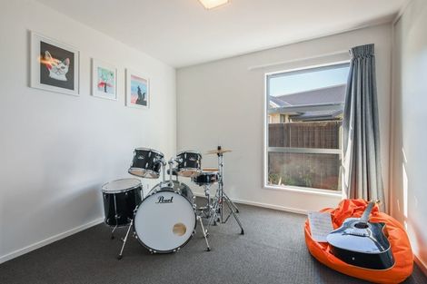 Photo of property in 60 Huntingdon Drive, Rangiora, 7400