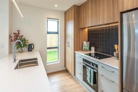 Photo of property in 13 Pahiki Crescent, Levin, 5510