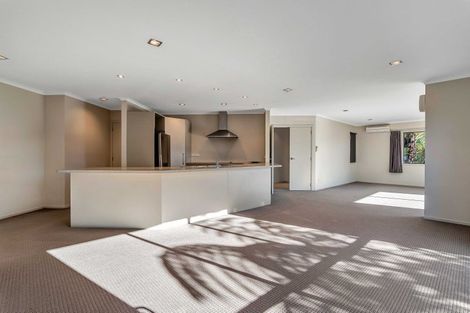 Photo of property in 40 Montague Grove, Stratford, 4332