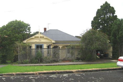 Photo of property in 22a Huka Road, Birkenhead, Auckland, 0626