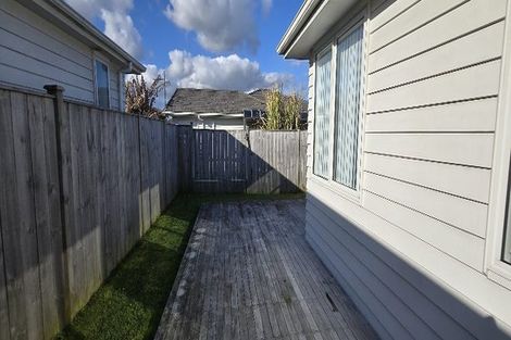 Photo of property in 3 Kanono Road, Takanini, 2110