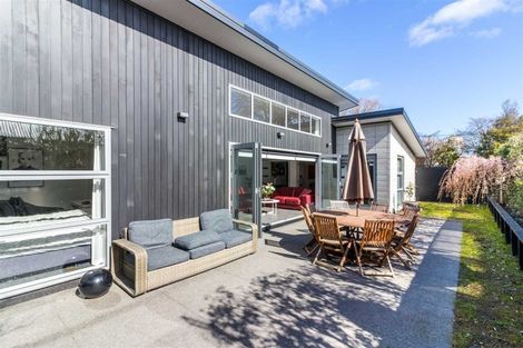 Photo of property in 108 Bryndwr Road, Bryndwr, Christchurch, 8052