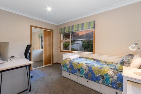 Photo of property in 36 Remuera Avenue, Cashmere, Christchurch, 8022