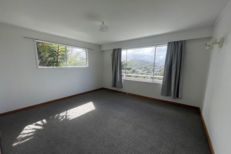 Photo of property in 13-13a Espin Crescent, Karori, Wellington, 6012