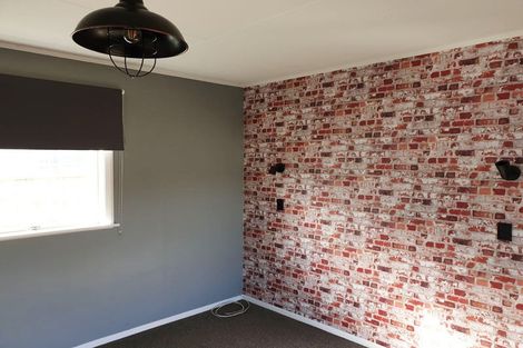 Photo of property in 1/167 Wainuiomata Road, Wainuiomata, Lower Hutt, 5014