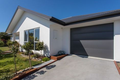 Photo of property in 84 Akaroa Street, Kaiapoi, 7630
